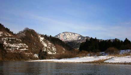 �����색�C������̌i�F