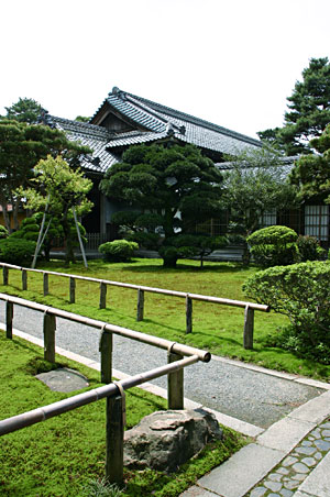 �q�l��p�̓��ʂȑ区�ցB�k�����������ق�K�ꂽ�c���̕��X��A�C�O�̗v�l�����w�ɗ������ȂǂɊJ�������ł��B