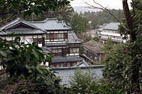 �o������